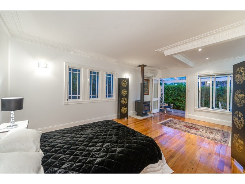 52 Davies Road, Ashgrove QLD 4060