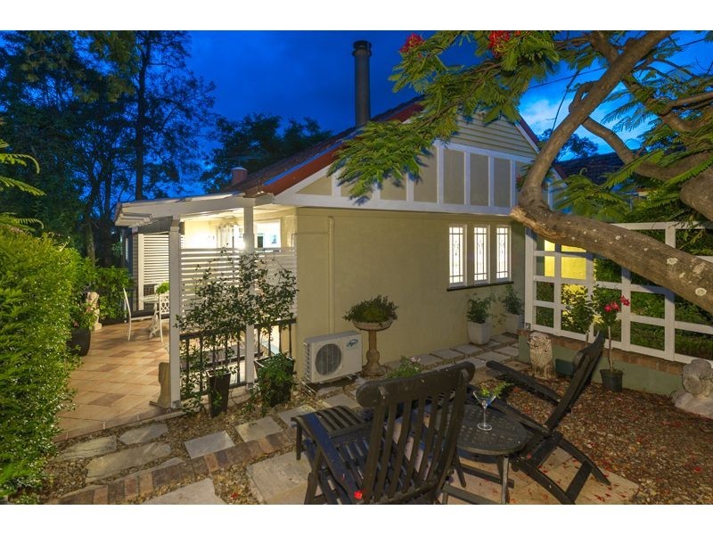 52 Davies Road, Ashgrove QLD 4060