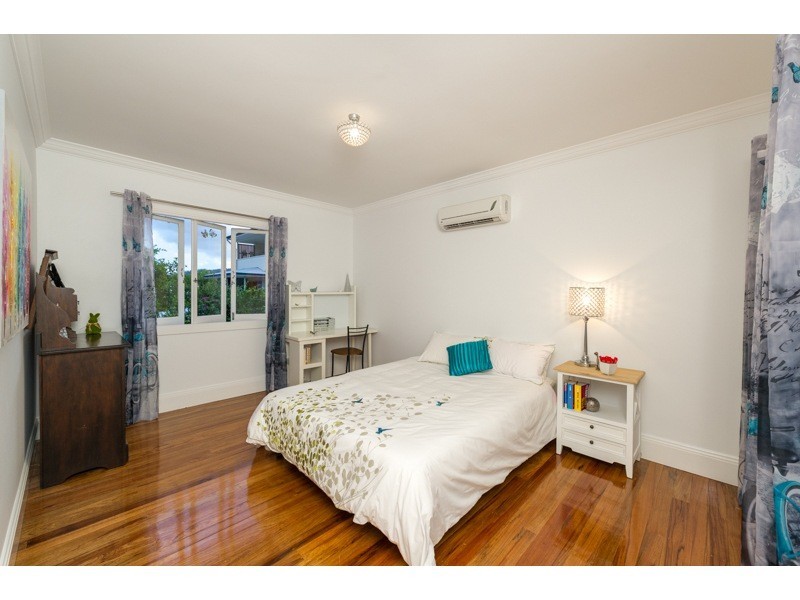 52 Davies Road, Ashgrove QLD 4060