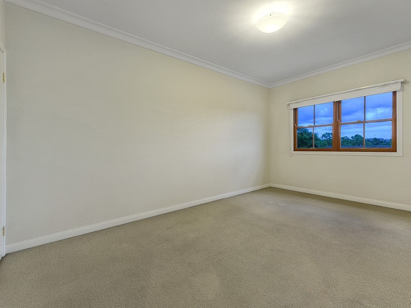 4 Jason Street, Red Hill QLD 4059