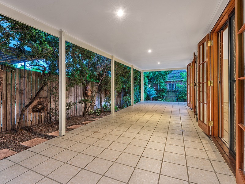 4 Jason Street, Red Hill QLD 4059
