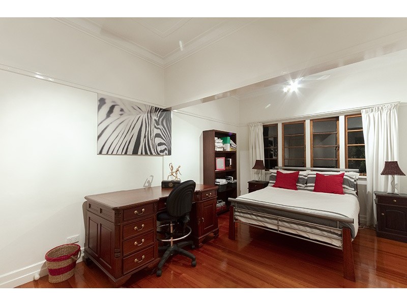 90 Mareeba Road, Ashgrove QLD 4060