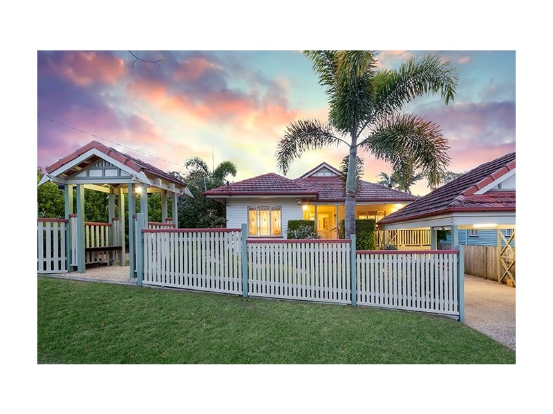 90 Mareeba Road, Ashgrove QLD 4060