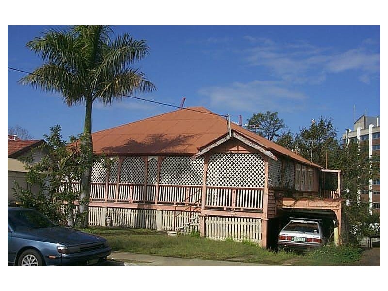 11 McLeod Street, Herston QLD 4006
