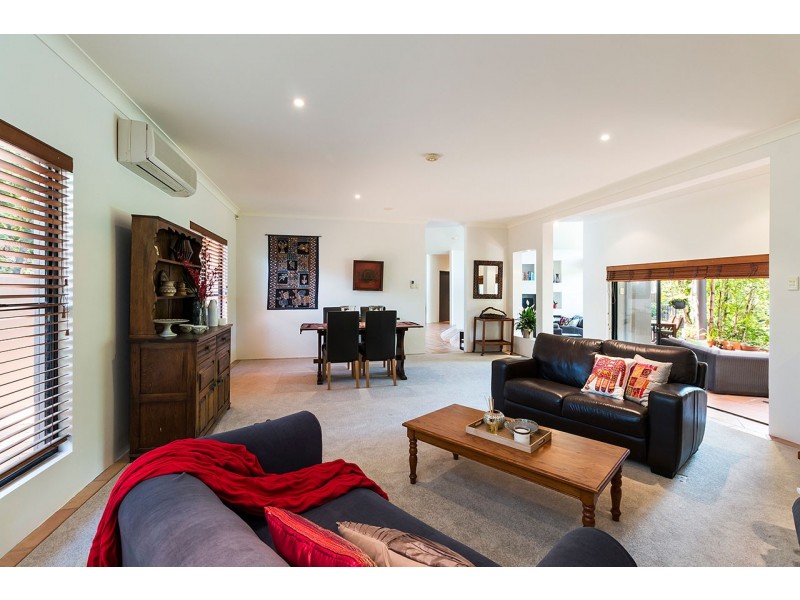 19 Calhoun Street, Mcdowall QLD 4053