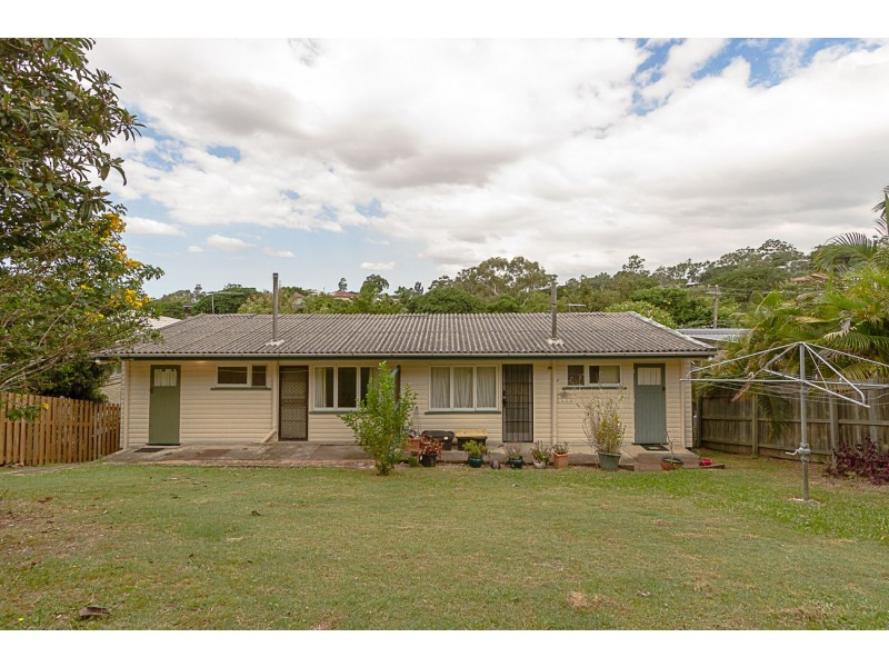 23 Rambler Street, Bardon QLD 4065