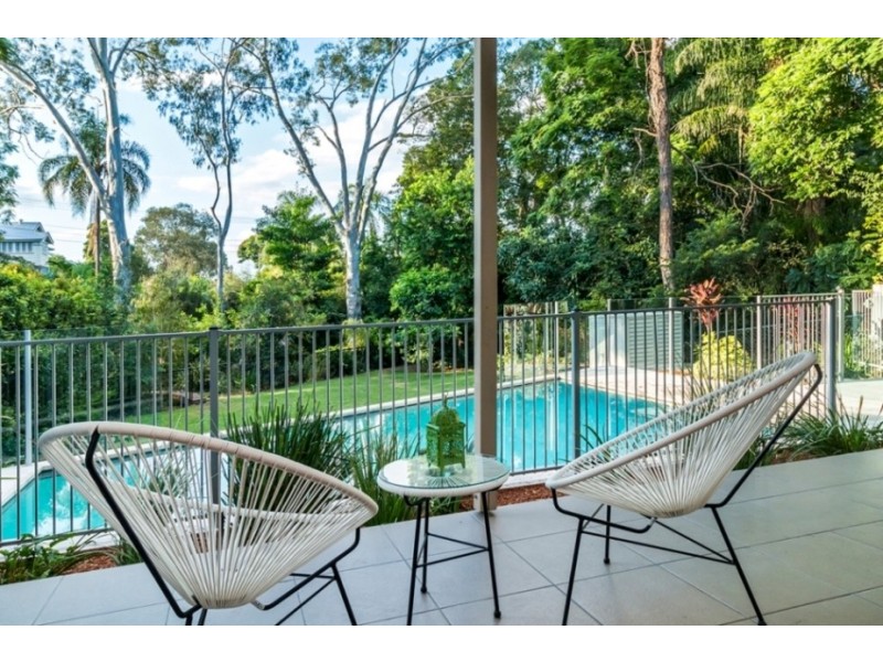 House 2 42 Baileys Road, Ashgrove QLD 4060