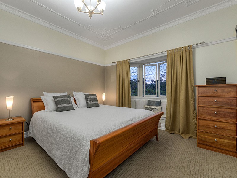 42 Grevillea Road, Ashgrove QLD 4060