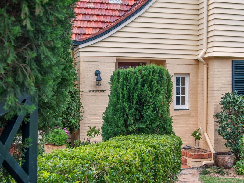 30 Atthow Avenue, Ashgrove QLD 4060