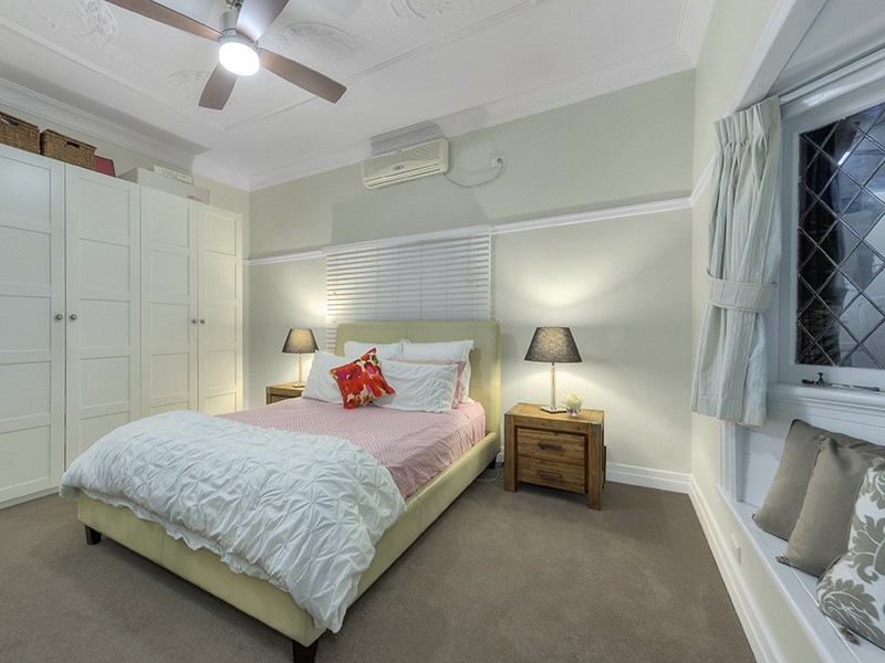 45 Glenlyon Drive, Ashgrove QLD 4060