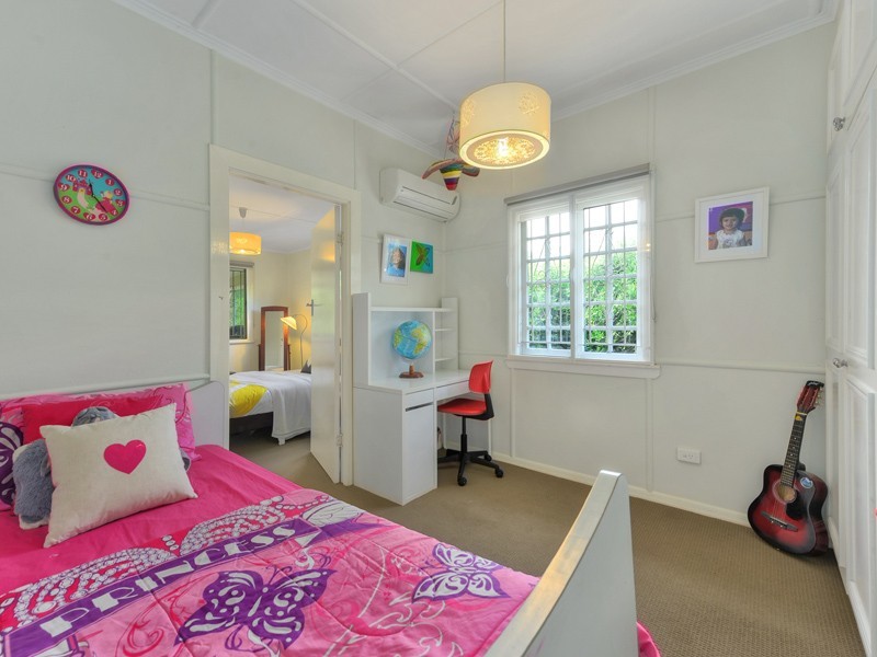 635 Waterworks Road, Ashgrove QLD 4060