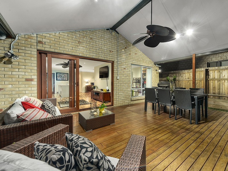 17 Frasers Road, Ashgrove QLD 4060