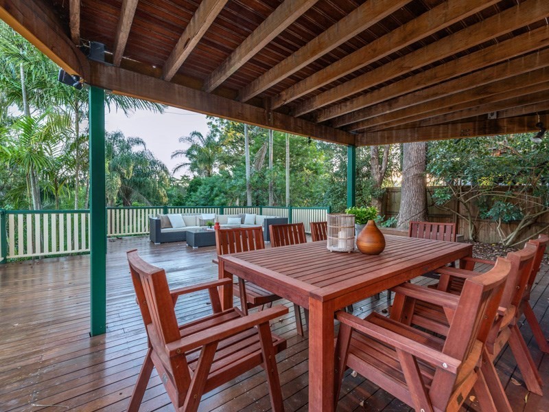 72 Coopers Camp Road, Bardon QLD 4065