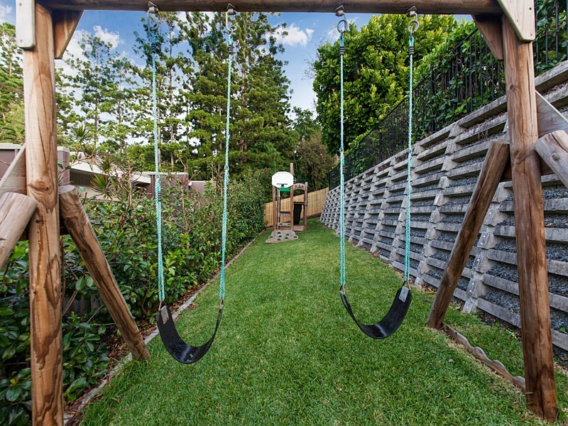 47 Windsor Road, Red Hill QLD 4059