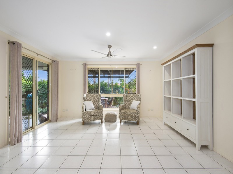 19 Flinders Way, Albany Creek QLD 4035