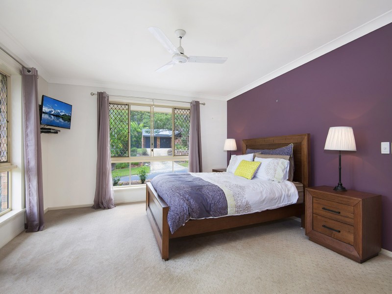 19 Flinders Way, Albany Creek QLD 4035