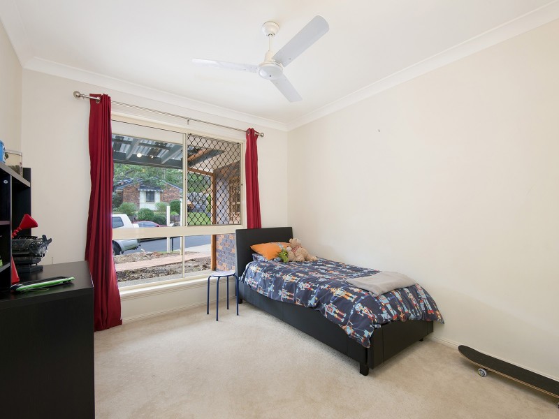 19 Flinders Way, Albany Creek QLD 4035