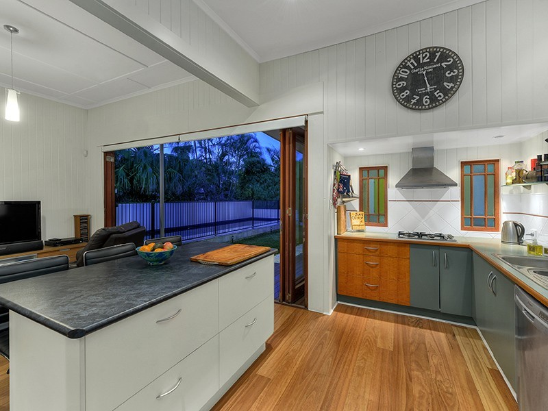 27 Bott Street, Ashgrove QLD 4060