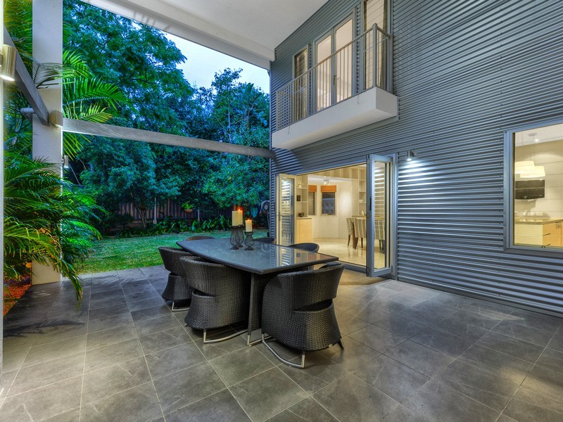 31 Carmel Street, Bardon QLD 4065