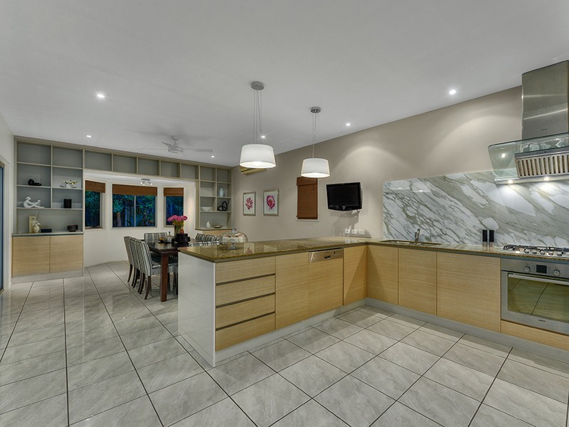 31 Carmel Street, Bardon QLD 4065