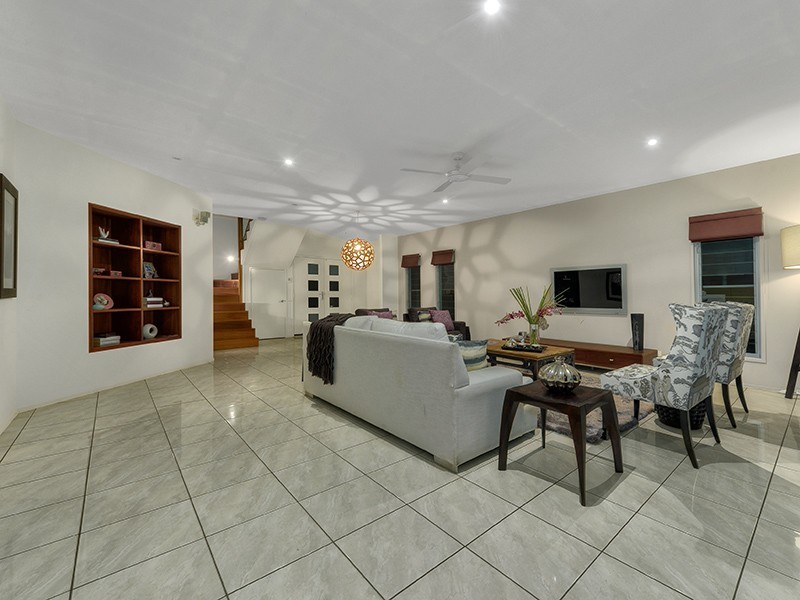 31 Carmel Street, Bardon QLD 4065