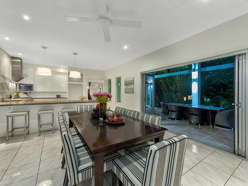 31 Carmel Street, Bardon QLD 4065