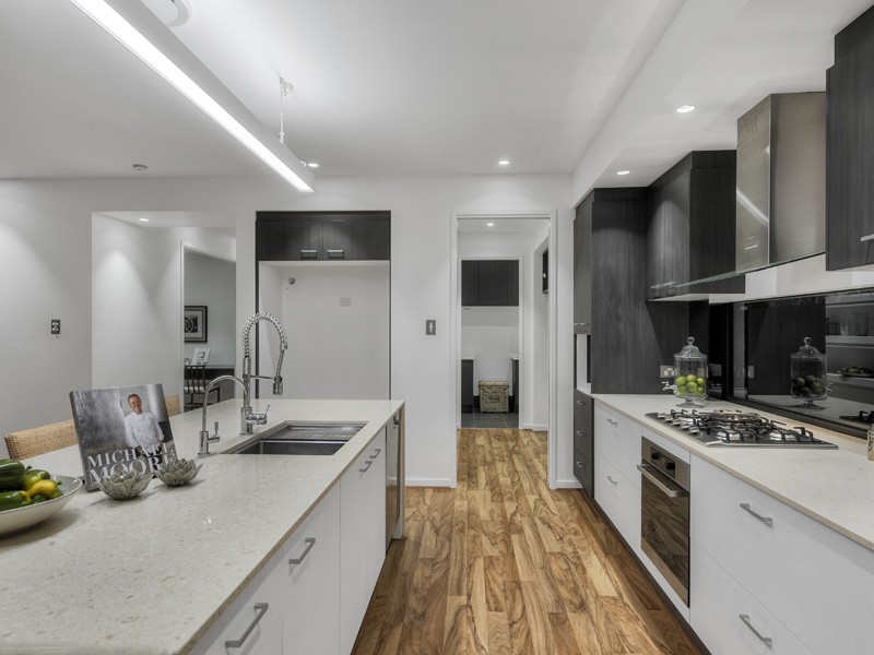 39 Dovedale Crescent, Ashgrove QLD 4060