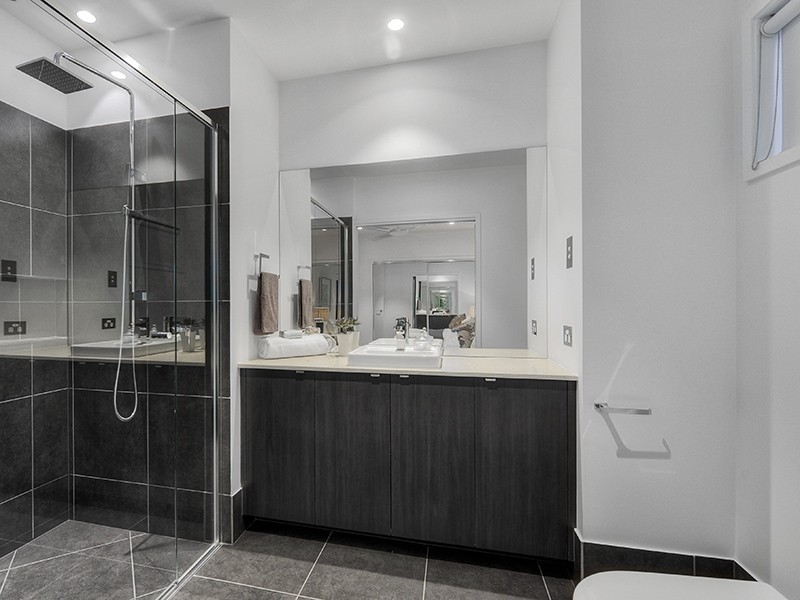 39 Dovedale Crescent, Ashgrove QLD 4060