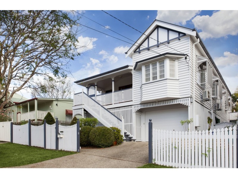 18 Claremont Street, Red Hill QLD 4059