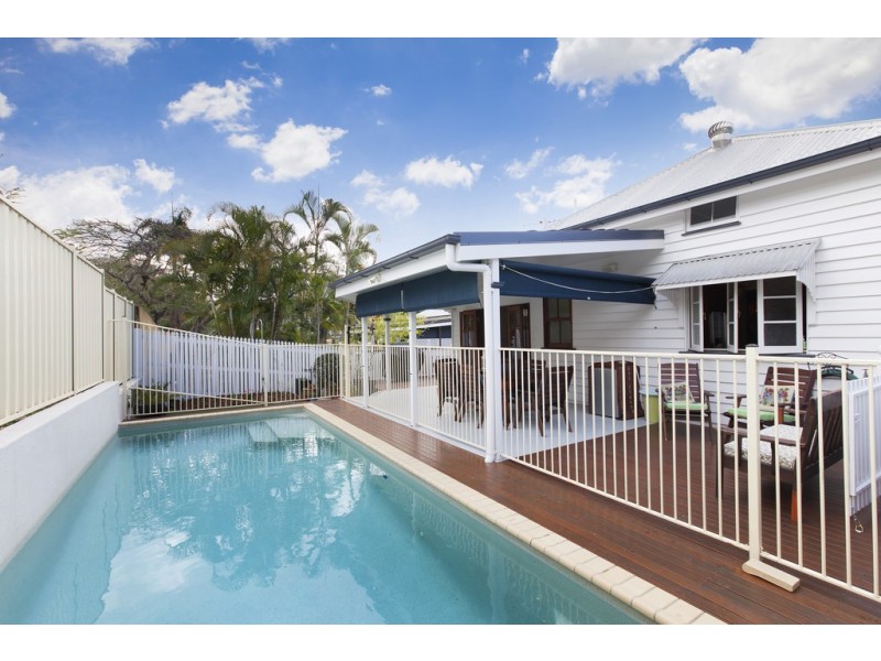 18 Claremont Street, Red Hill QLD 4059