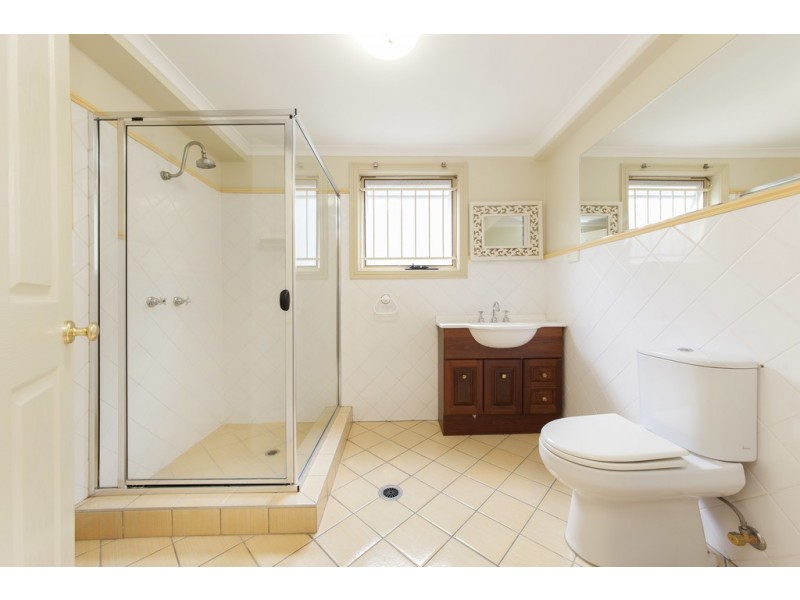 18 Claremont Street, Red Hill QLD 4059