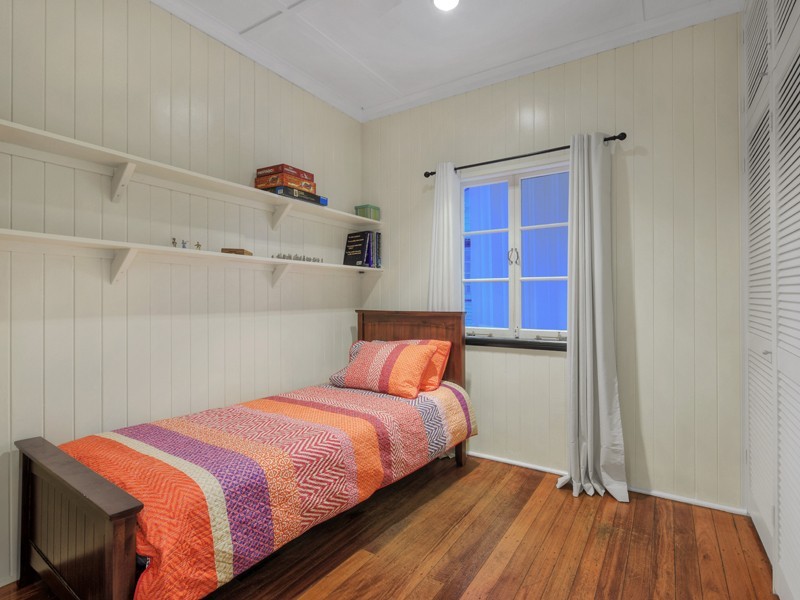 22 Grevillea Road, Ashgrove QLD 4060