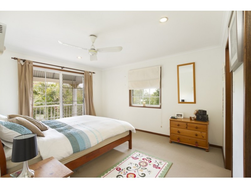 4 Pender Street, The Gap QLD 4061