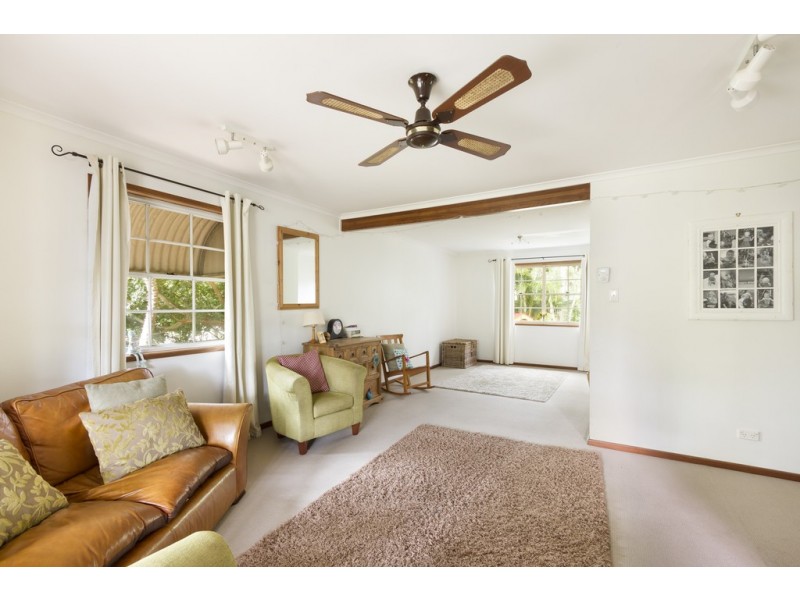 4 Pender Street, The Gap QLD 4061