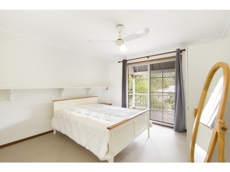 4 Pender Street, The Gap QLD 4061