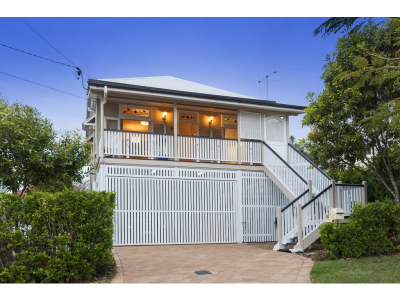 18 Primrose Terrace, Red Hill QLD 4059