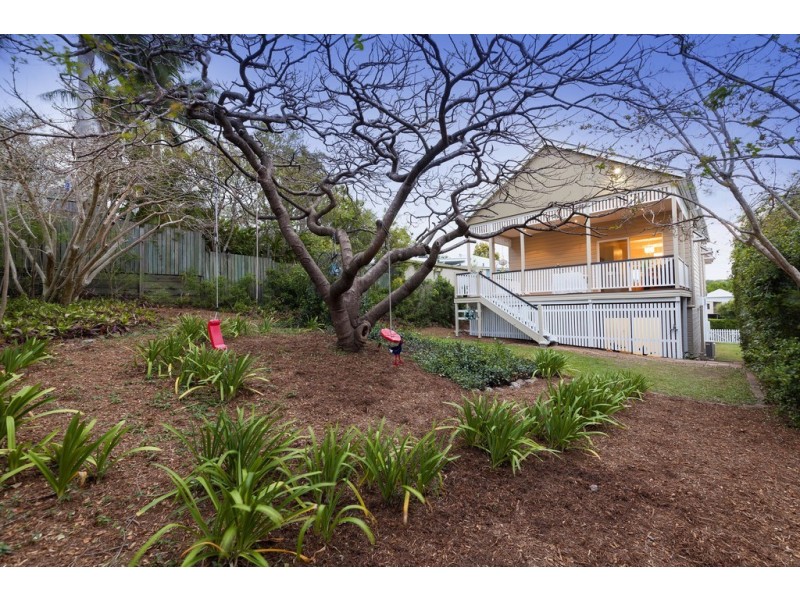 18 Primrose Terrace, Red Hill QLD 4059