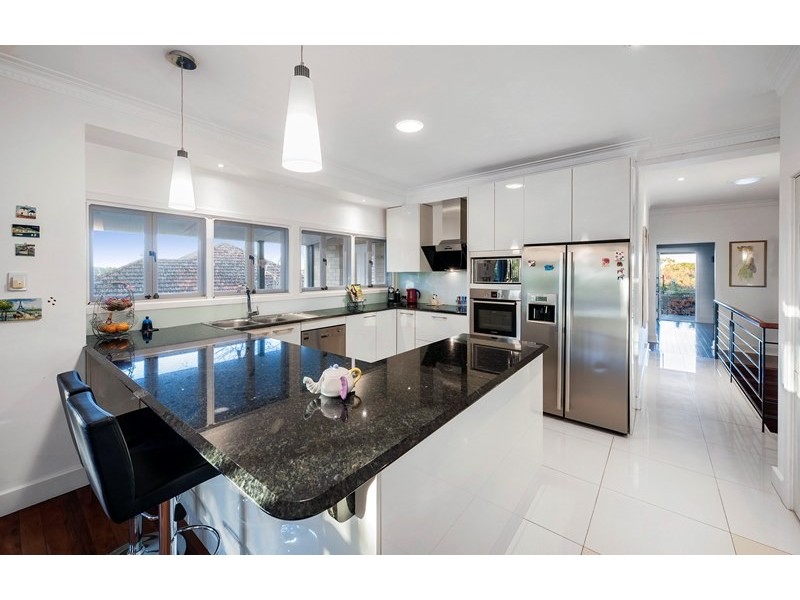 16 Atthow Avenue, Ashgrove QLD 4060