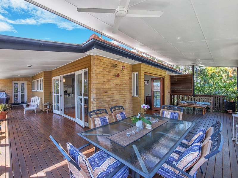 16 Atthow Avenue, Ashgrove QLD 4060