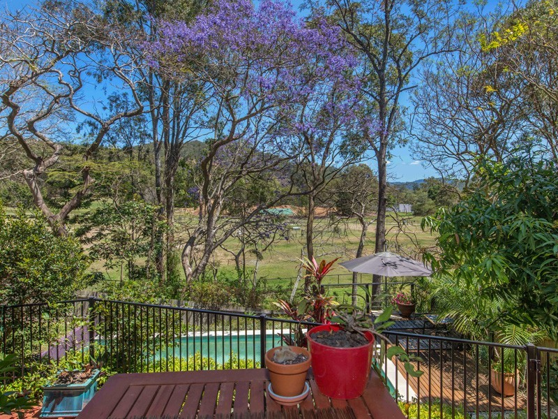 16 Atthow Avenue, Ashgrove QLD 4060