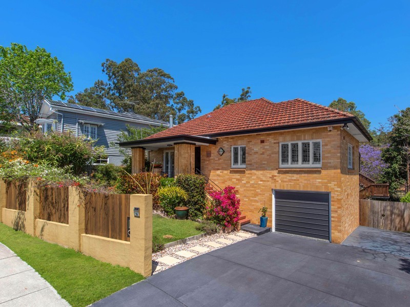 16 Atthow Avenue, Ashgrove QLD 4060