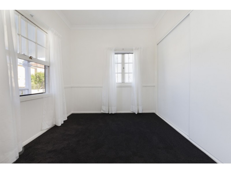 30 Federal Street, Red Hill QLD 4059