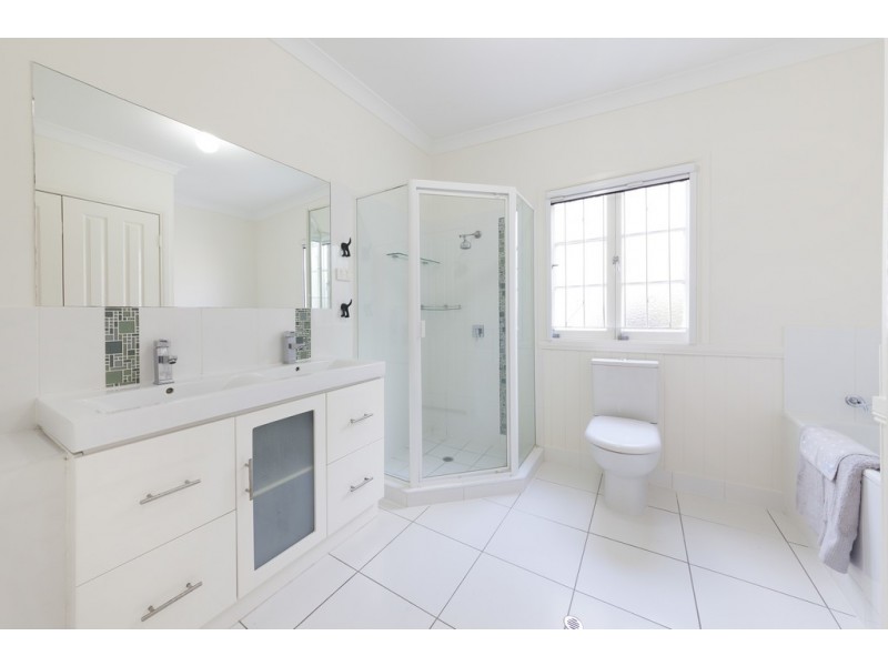 30 Federal Street, Red Hill QLD 4059