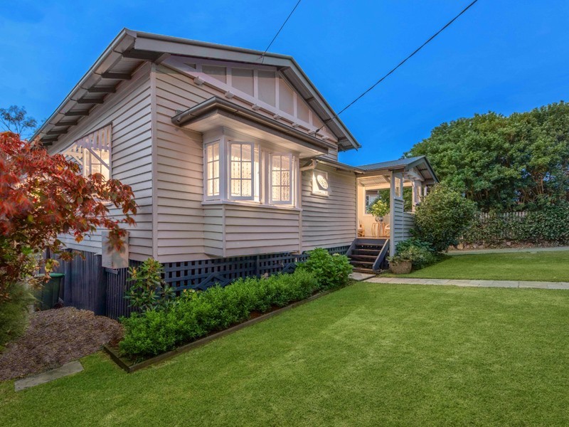 52 McLean Parade, Ashgrove QLD 4060