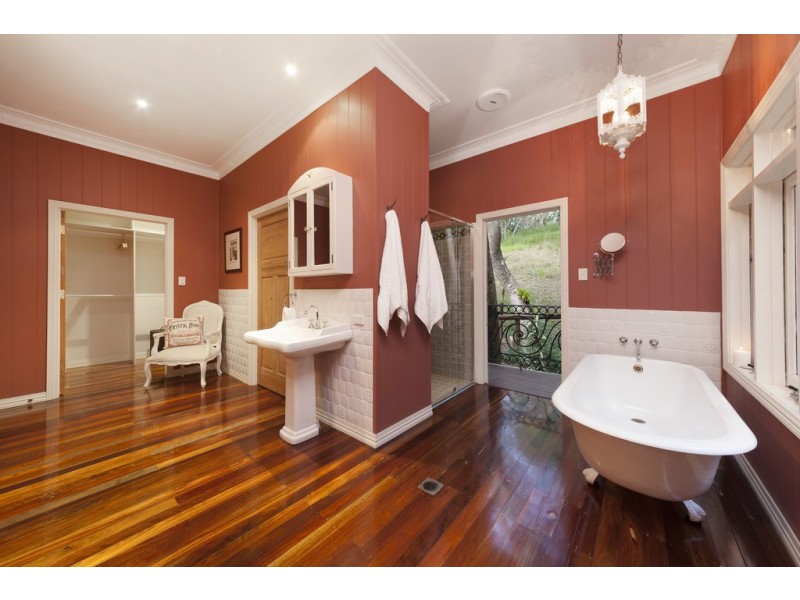 405 Pullenvale Road, Pullenvale QLD 4069