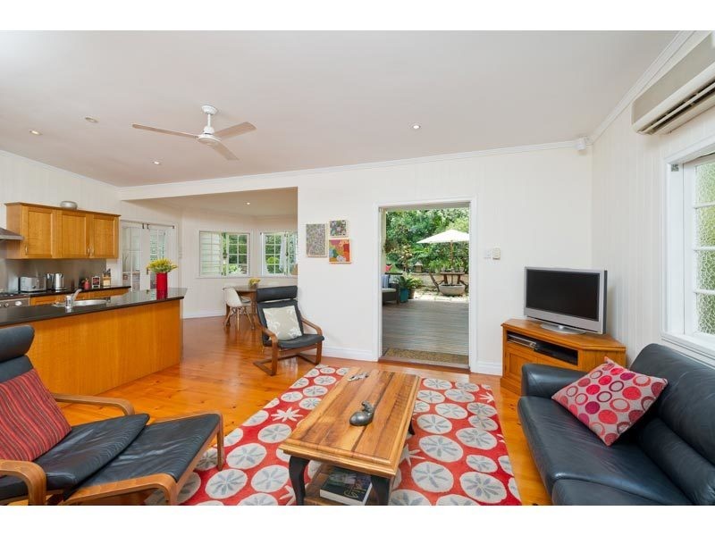 38 Girraween Grove, Ashgrove QLD 4060