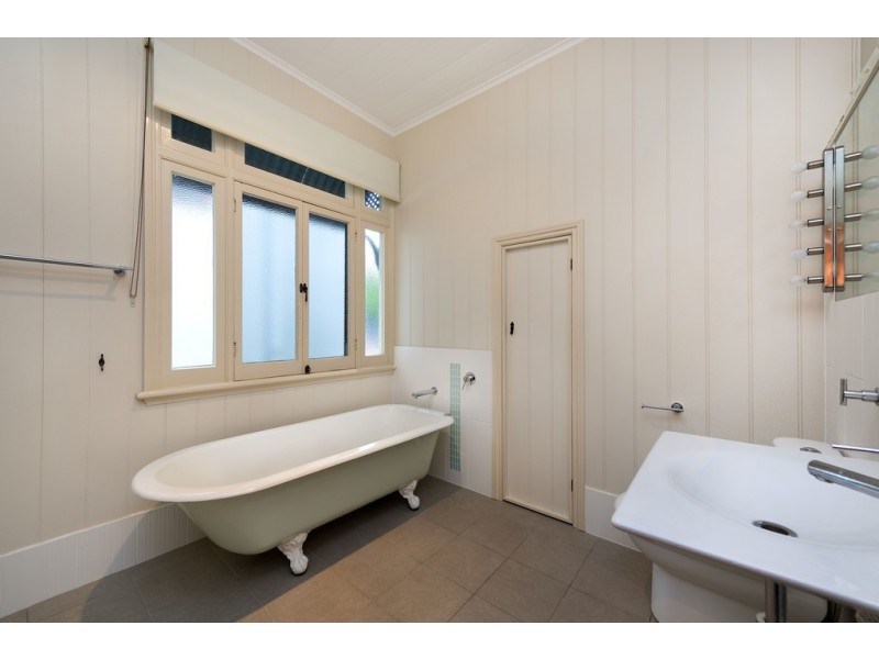 56 Glen Street, Kelvin Grove QLD 4059