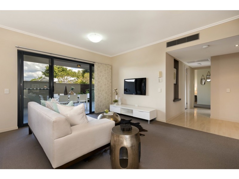 U2/57 Erneton Street, Newmarket QLD 4051