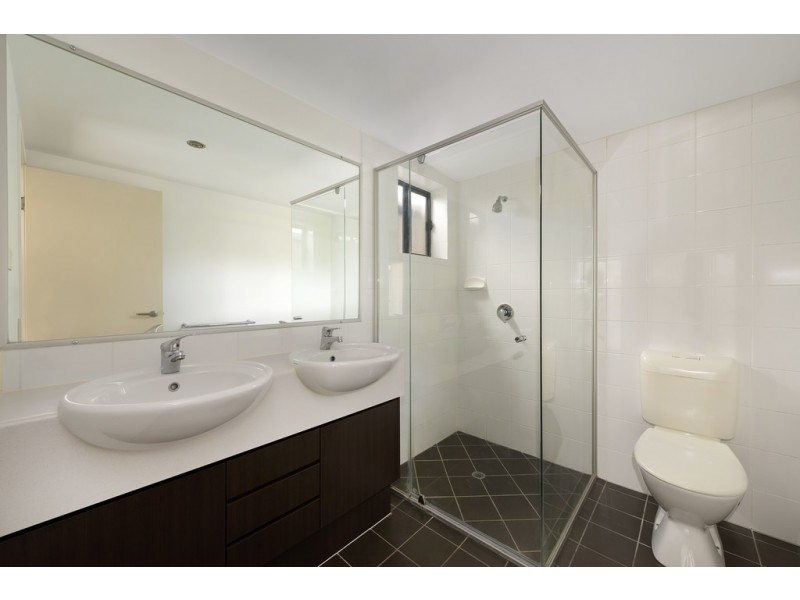 U2/57 Erneton Street, Newmarket QLD 4051