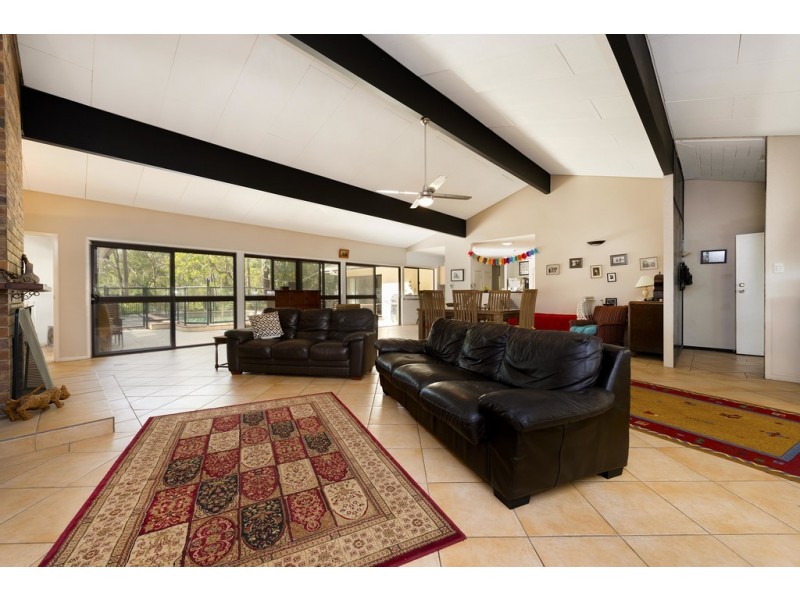 339 Pullenvale Rd, Pullenvale QLD 4069